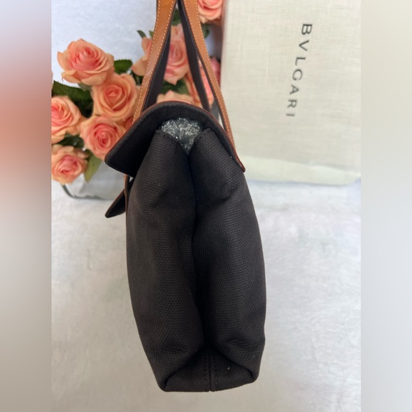 BVLGARI Leather & Canvas Shoulder Bag/ Handbag. Authentic - Picture 13 of 15